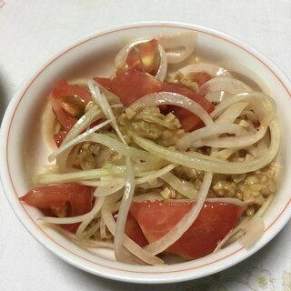 トマトと玉ねぎの納豆和え